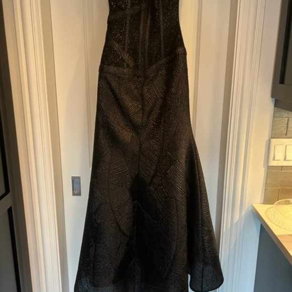 Alex Teih Dress Designer Formal Gown - Picture 7 of 8